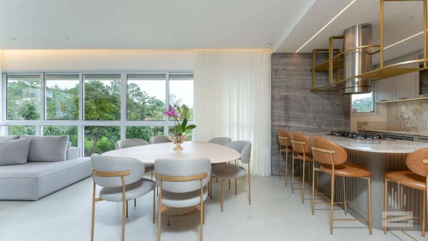 Lindo e Novo Apartamento à Venda com 3 Suítes e Totalmente Mobiliado no bairro Jardim Blumenau em Bl