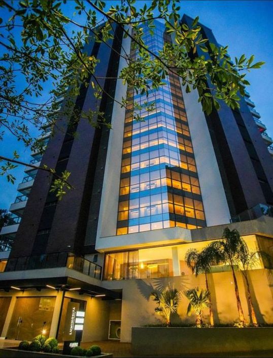 Apartamento com 3 suítes, novo, no desejado bairro Victor Konder
