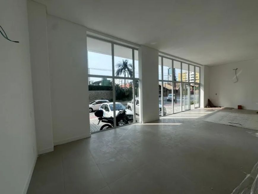 Aluga-se loja térrea / sala comercial - com excelente localização!
