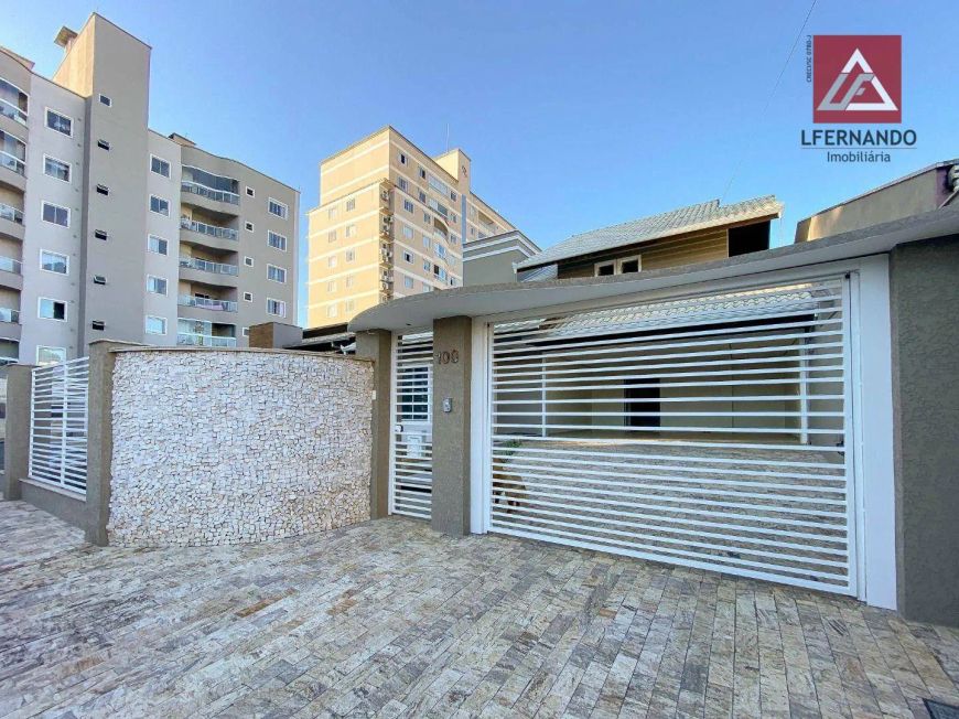 Casa mobiliada com 2 dormitórios, sendo 1 suíte à venda, 240 m² por R$ 1.350.000 - Salto Weissbach -