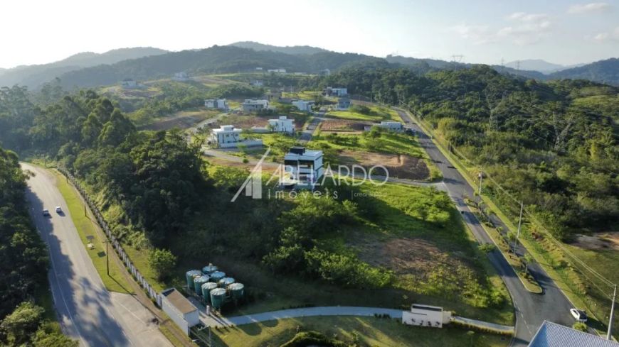 CONDOMÍNIO FECHADO, COM TODA INFRAESTRUTURA, PRÓXIMO AO CENTRO DA CIDADE - BAIRRO PONTA AGUDA