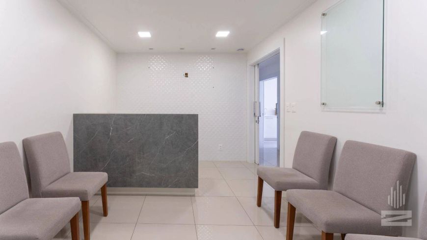 Sala Comercial Mobiliada e com 127m² em Excelente Localização no bairro Garcia em Blumenau