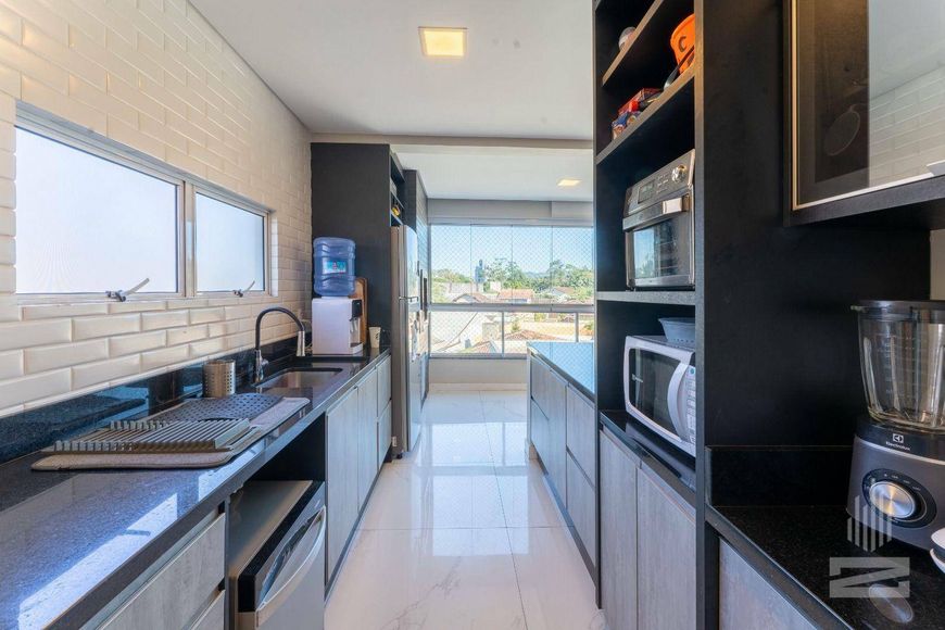 Apartamento alto padrão a venda 3 Suítes Mobiliado no bairro Velha em Blumenau