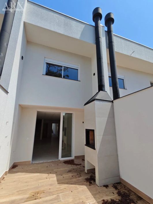 Belo sobrado com 3 dormitórios à venda, no bairro da Velha