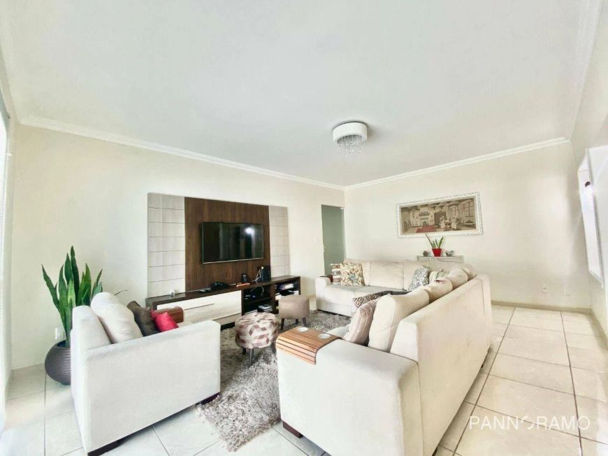 Casa com 3 dormitórios à venda, 434 m² por R$ 1.990.000,00 - Velha - Blumenau/SC
