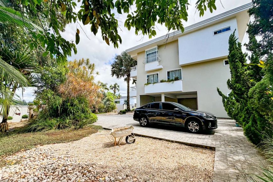 Vendo Casa Alto Padrão, 03 Suítes - Bairro Itoupava Norte