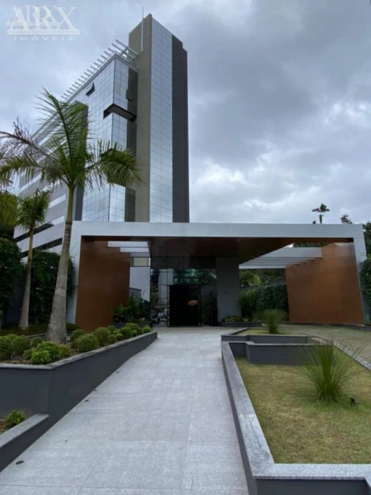 Ampla sala comercial nova no bairro Garcia.