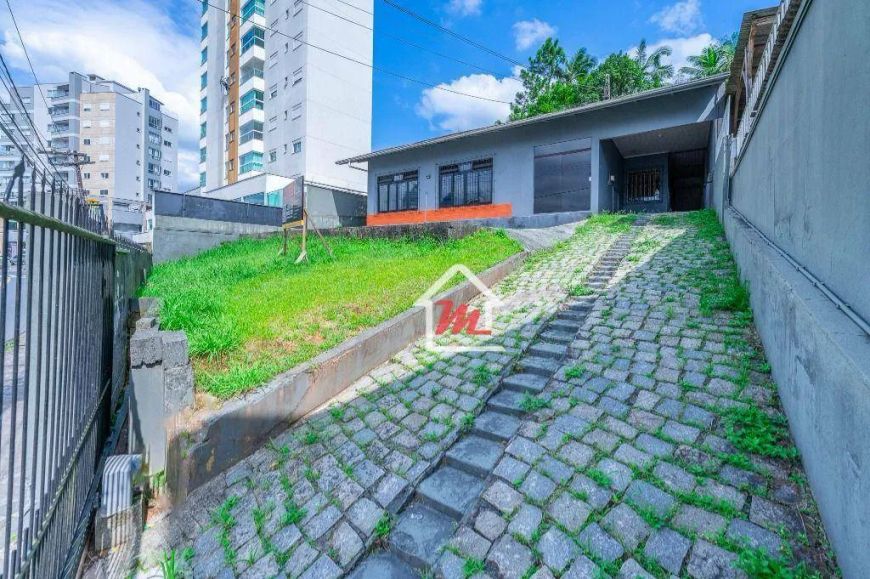 Casa com 3 dormitórios à venda, 175 m² por R$ 1.200.000,00 - Velha - Blumenau/SC