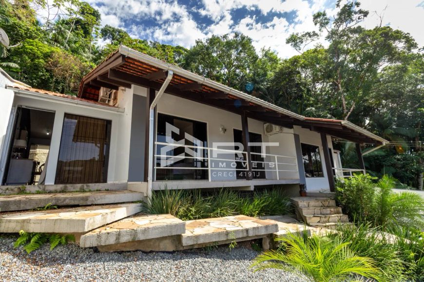 Casa a venda, para residencial ou comercial no Bairro Tribess, Blumenau SC