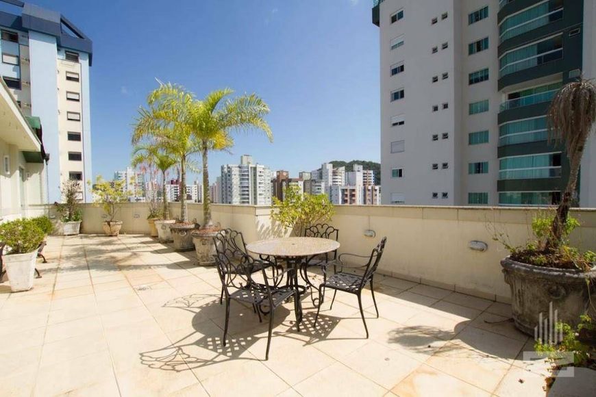 Apartamento Residencial à venda, Victor Konder, Blumenau - AP5154.
