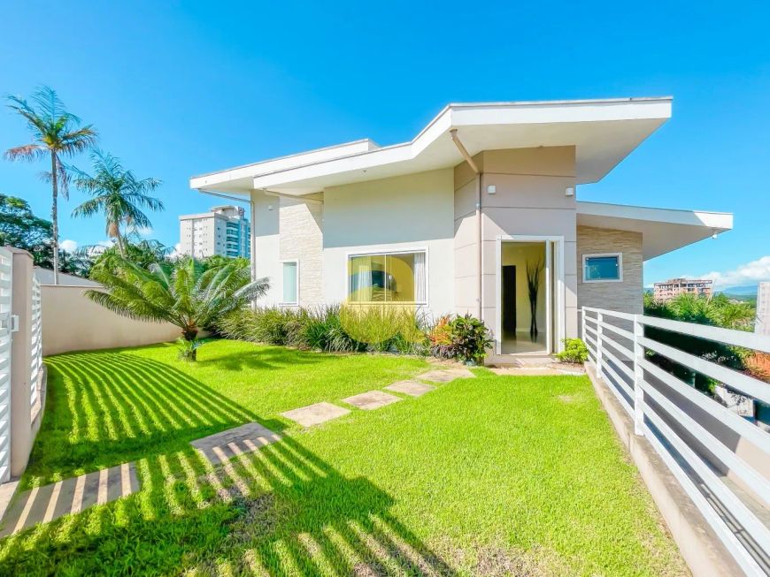 Casa alto padrão mobiliada com 3 suítes | Bairro Itoupava Norte, Blumenau