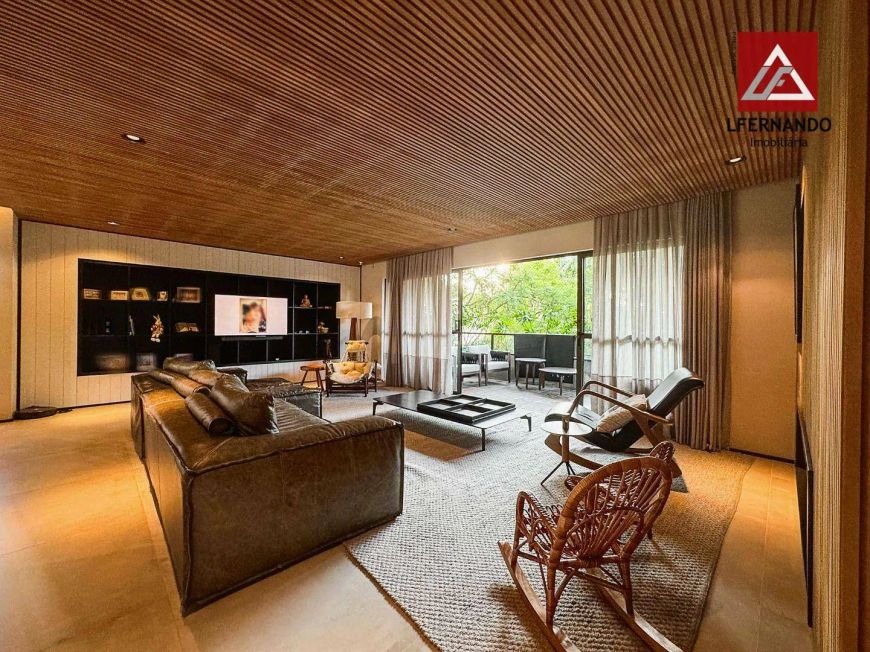 Apartamento com 4 dormitórios, sendo 3 suítes à venda, 375 m² por R$ 4.700.000 - Ponta Aguda - Blume