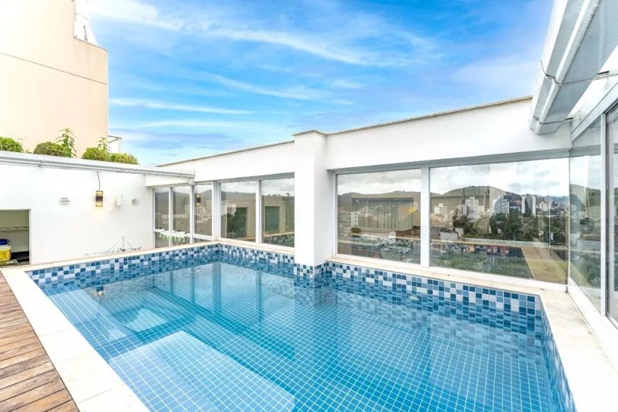 Incrível Cobertura Duplex para Locação com 3 Suítes e Terraço com Piscina no bairro Itoupava Seca em