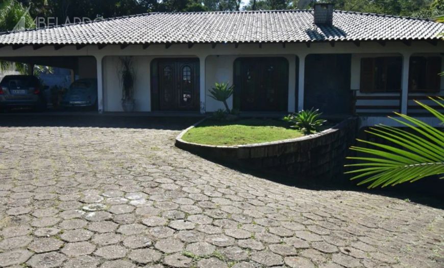 Se você está em busca de sossego e tranquilidade em meio a natureza, este imóvel é perfeito para voc