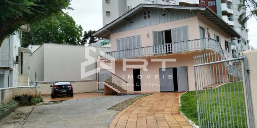 Casa no bairro Victor Konder!