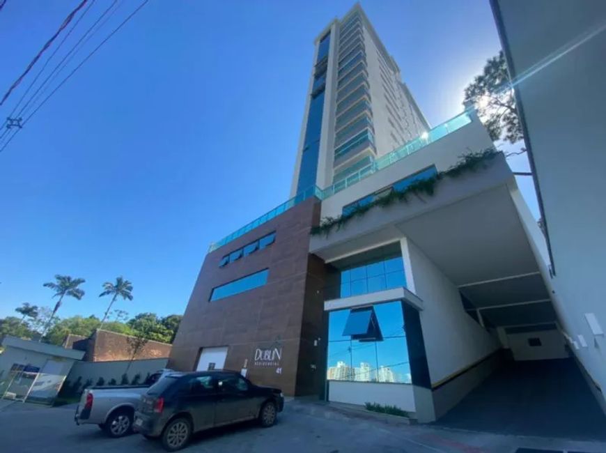 Lindo Apartamento no bairro Victor Konder