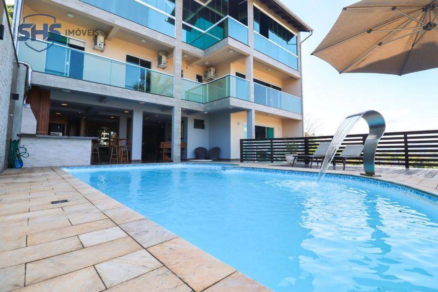 Casa com 4 suites à venda, 529 m² por R$ 1.750.000 - Água Verde - Blumenau/SC