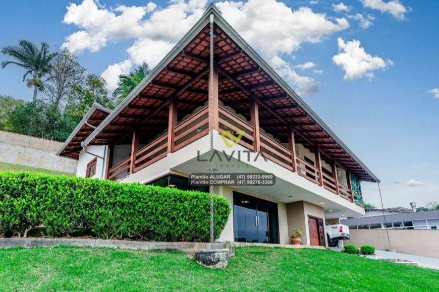 Casa com 3 Dormitórios, sendo 2 Suítes à venda, 358,26m² por R$ 2.300.000 - Itoupava Norte - Blumena