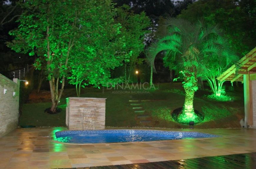 Excelente casa comercial ou residencial à venda no bairro Itoupava Norte em Blumenau.