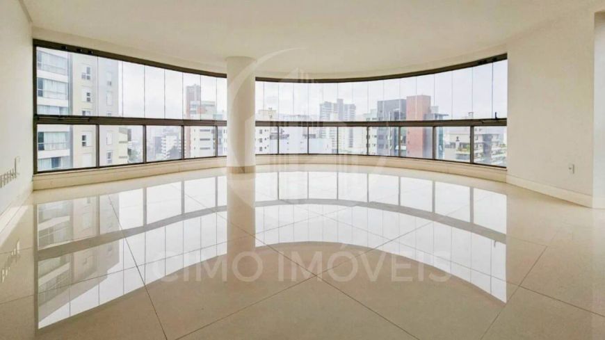 Apartamento no Bairro Jardim Blumenau em Blumenau com 3 Suítes e 185 m²