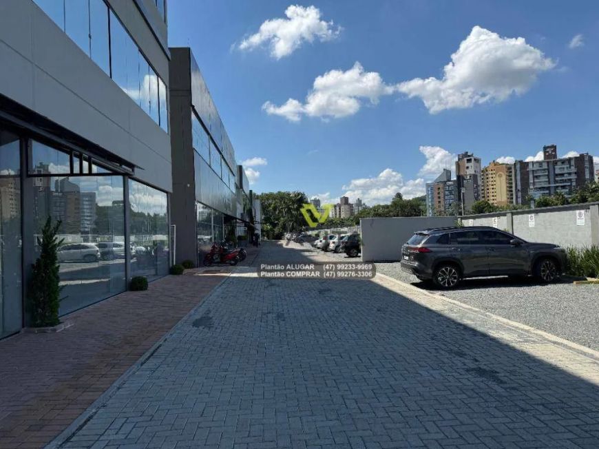 Sala Comercial nova com 227,77m2m² Bairro Víctorr Konder em Blumenau