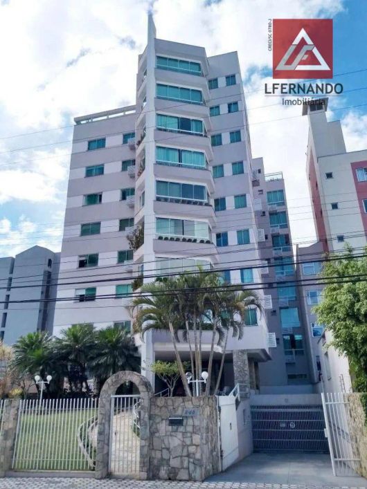 Cobertura com 3 dormitórios, sendo 2 suítes à venda, 367 m² por R$ 1.700.000 - Ponta Aguda - Blumena