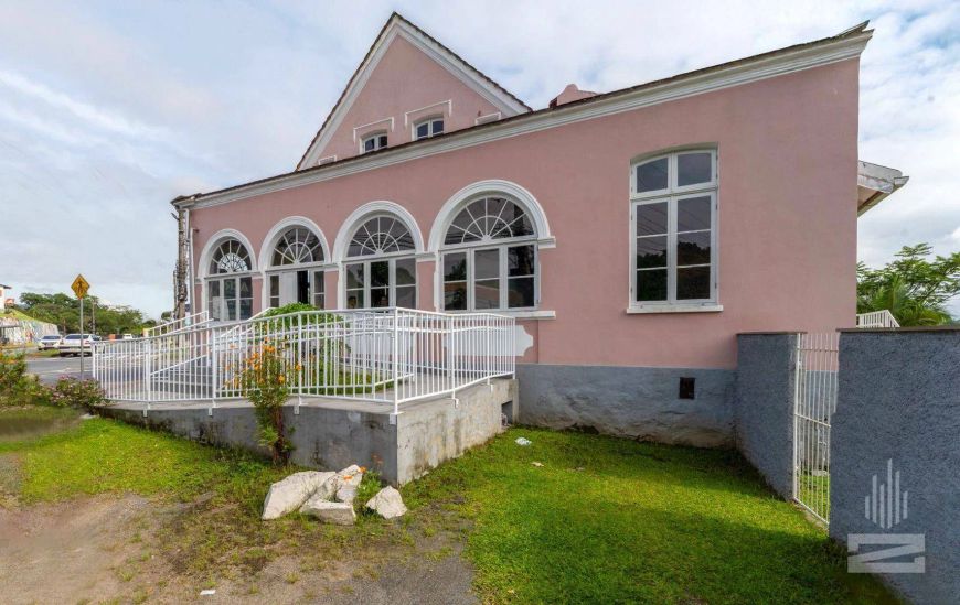 Casa com 5 ambientes para alugar, 400 m² por R$ 28.000 - Salto - Blumenau/SC