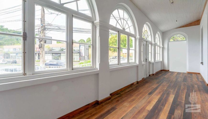 Casa com 5 ambientes para alugar, 400 m² por R$ 28.000 - Salto - Blumenau/SC