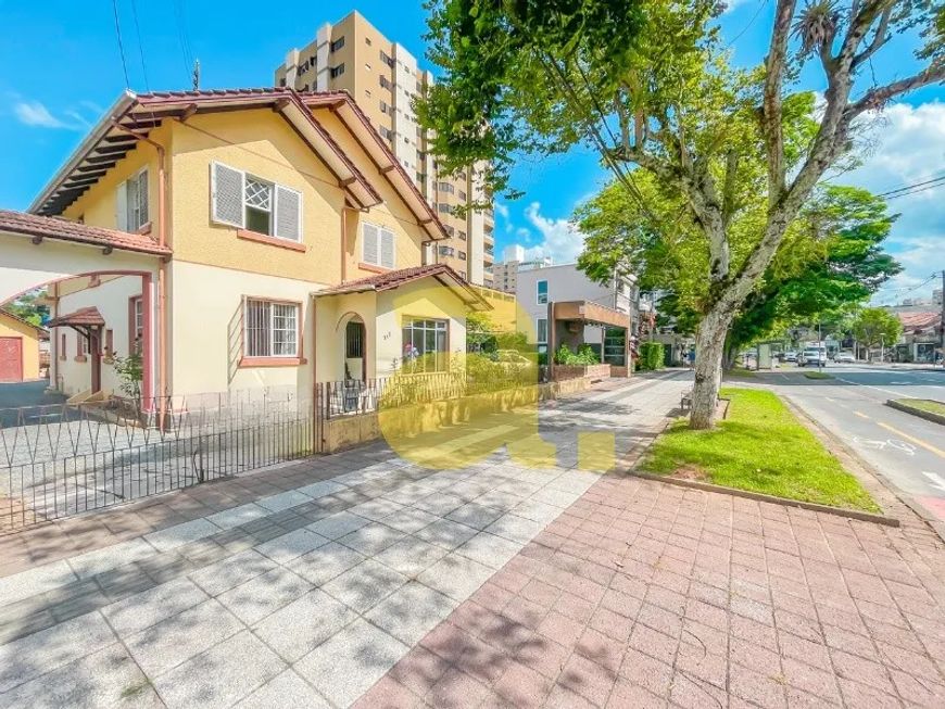 Casa para locação na Alameda Rio Branco, Jardim Blumenau