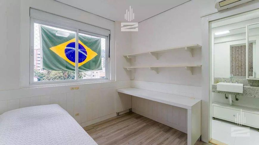 Apartamento de Alto Padrão à Venda 3 Suítes Mobiliado no bairro Ponta Aguda em Blumenau