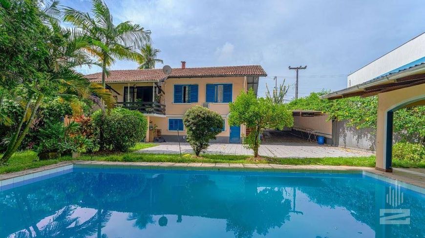 Amplo Terreno com Casa para Fins Comerciais (ou Residenciais), à Venda no Bairro Itoupava Norte, Blu
