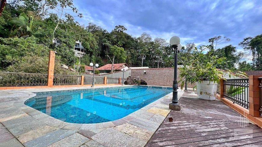 Casa com 3 dormitórios à venda, 605 m² por R$ 2.600.000,00 - Velha - Blumenau/SC