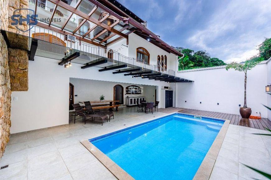 Casa com 3 dormitórios à venda, 650 m² por R$ 1.500.000,00 - Valparaíso - Blumenau/SC