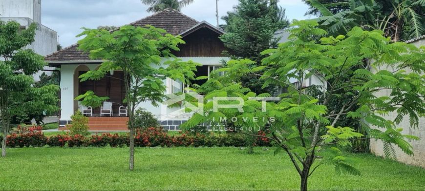 Casa com muito terreno na Itoupava Seca
