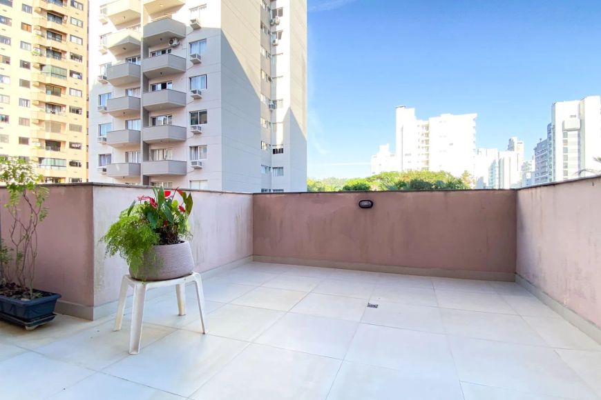 Apartamento com 3 dormitórios à venda, 305 m² por R$ 1.300.000,00 - Ponta Aguda - Blumenau/SC