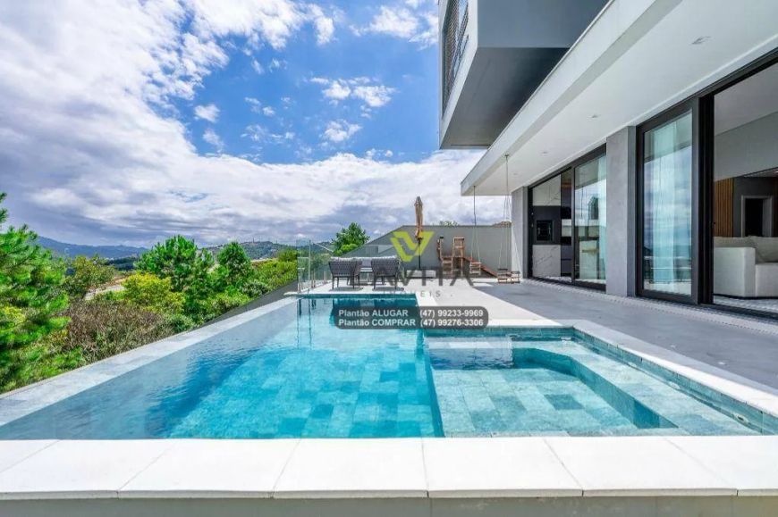 Casa à venda - Cond. Fechado - 100% mobiliada com automação, 431 m² de área útil - por R$ 2.990.000
