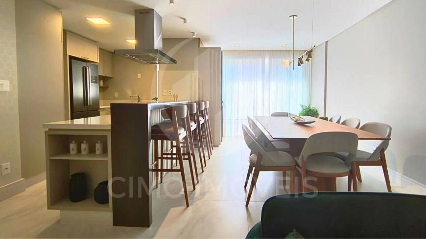 Amplo Apartamento Mobiliado no Bairro Ponta Aguda em Blumenau