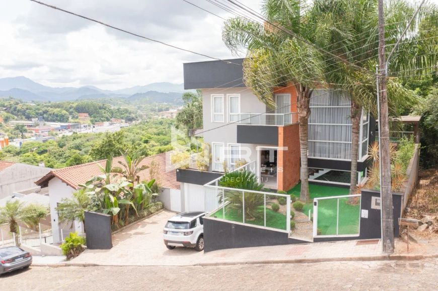 Casa alto padrão finamente mobiliada à venda!!!