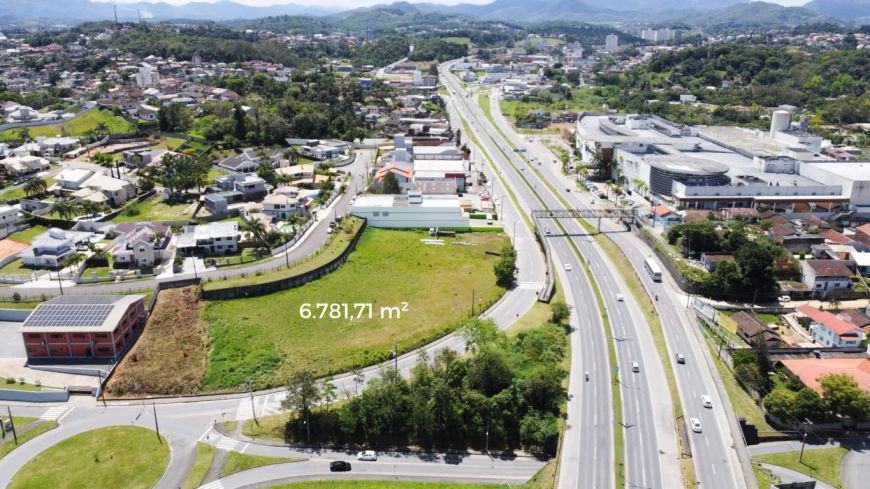 Terreno próximo ao Shopping Park Europeu