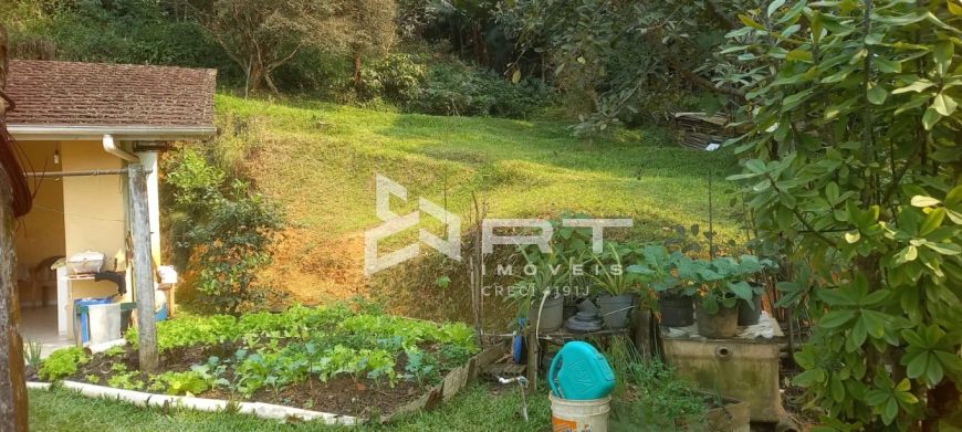 Excelente terreno com uma casa à venda no bairro Fortaleza Alta!