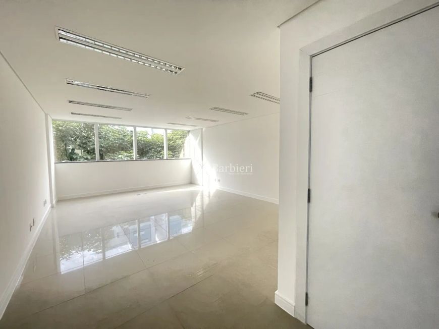 Sala Comercial para Locação com área útil 40,00 m² e 1 vaga no bairro Jardim Blumenau em Blumenau/SC