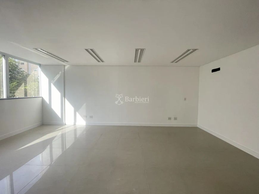Sala Comercial para Locação com área útil 40,00 m² e 1 vaga no bairro Jardim Blumenau em Blumenau/SC