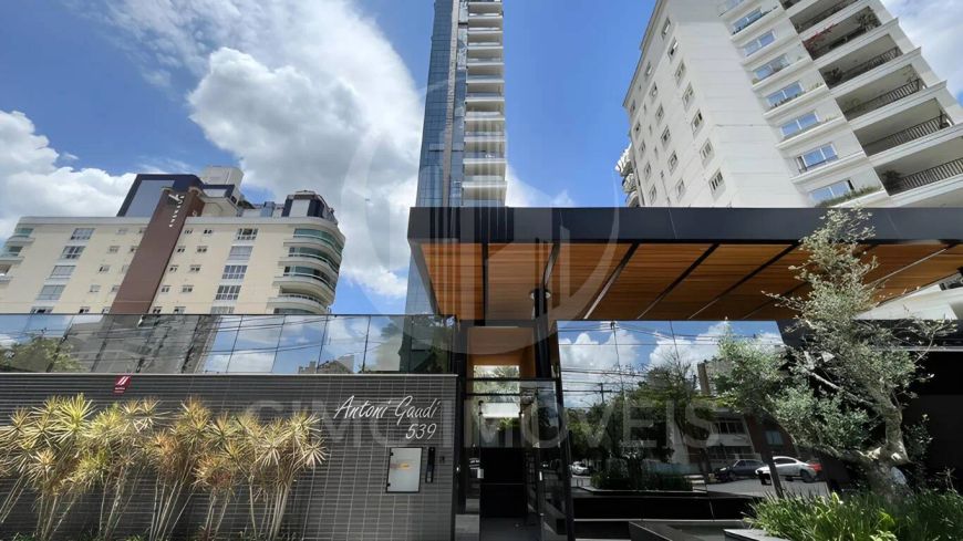 Apartamento Residencial Antoni Gaudí – 265m² Privativos, 3 Suítes e 4 Vagas