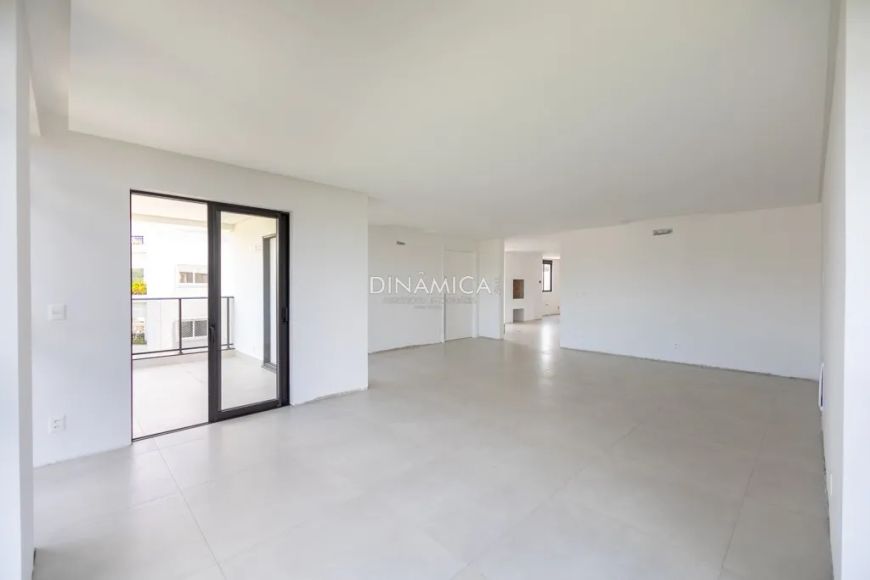 Apartamento com 3 suítes no bairro Jardim Blumenau em Blumenau!