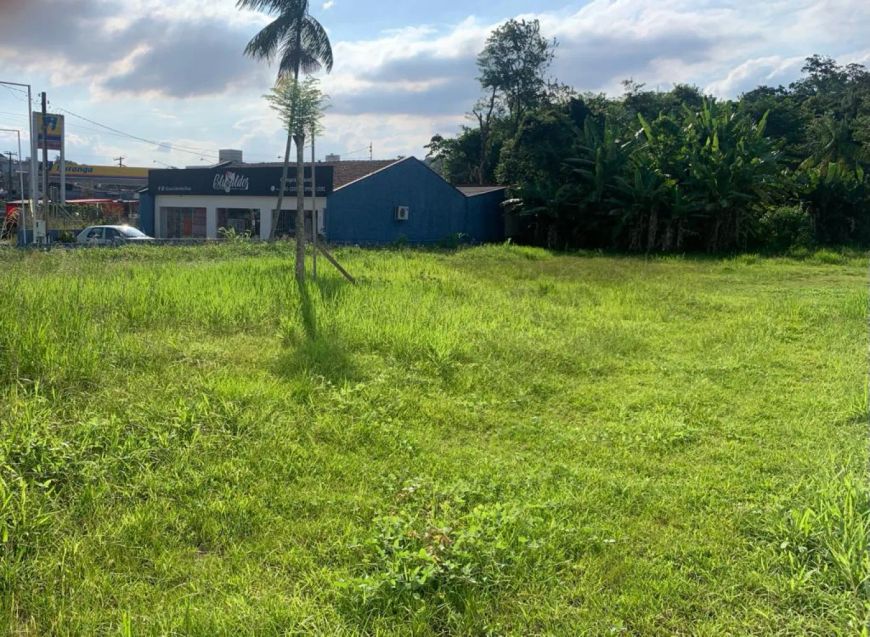 Terreno a venda na Água Verde