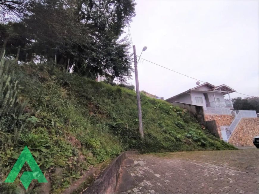 Excelente terreno, no Bairro Escola Agrícola!