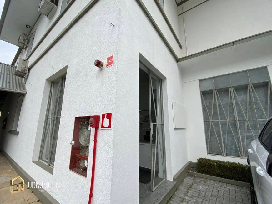 Imóvel comercial para locação no bairro Velha, Blumenau - SC