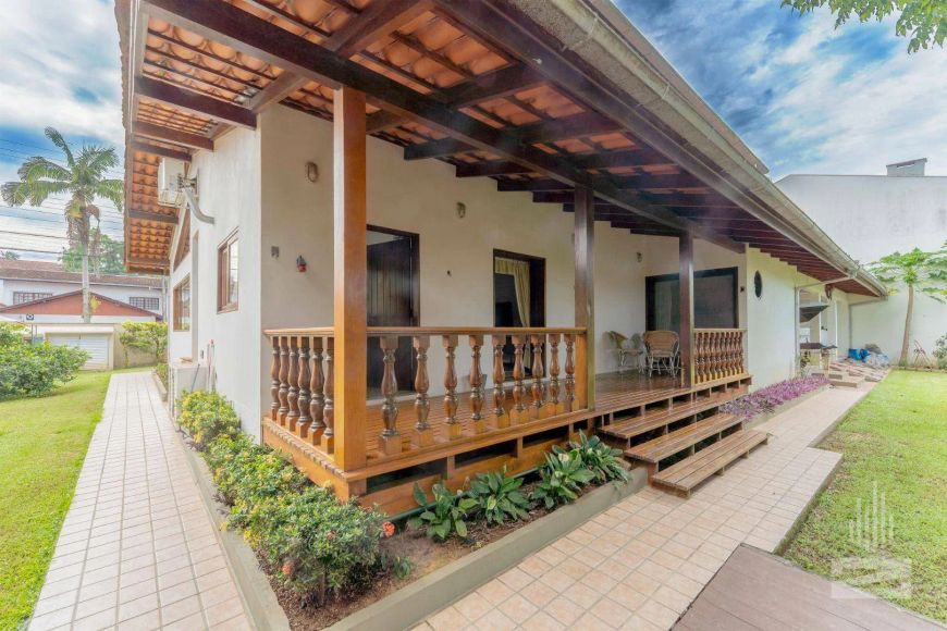 Casa com 6 dormitórios à venda, 484 m² por R$ 3.000.000,00 - Itoupava Norte - Blumenau/SC