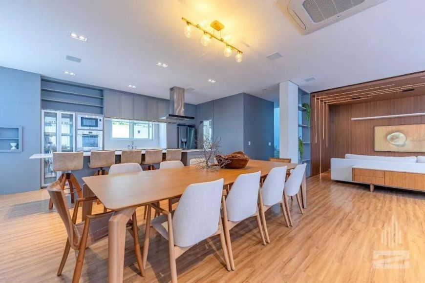 Linda Casa de Alto Padrão à Venda com 3 Suítes e Mobiliada no bairro Itoupava Seca em Blumenau