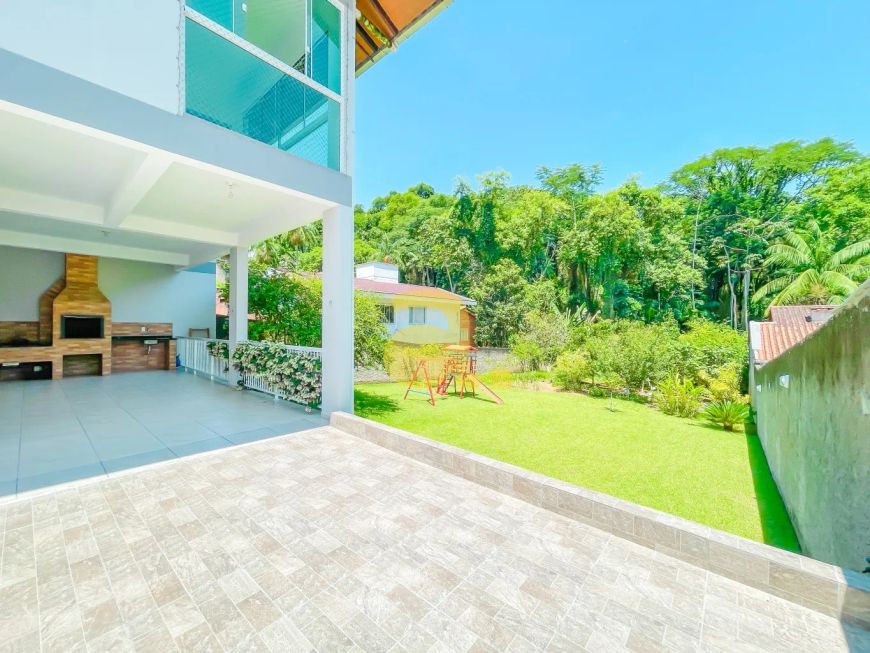 CASA EXCLUSIVA A VENDA BAIRRO ÁGUA VERDE - BLUMENAU